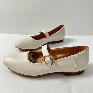 Naturalizer Mary Jane Shoes Flats Cream Size 7W Ballet Academia Round
Toe